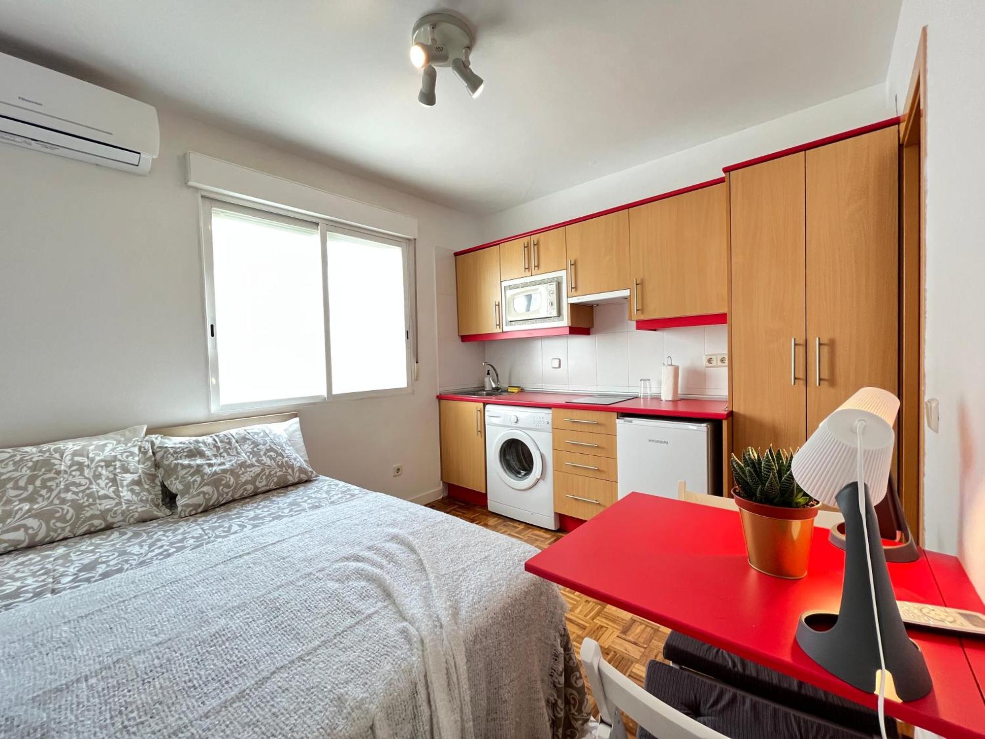 Apartamento Piso en Augusto Figueroa Madrid Exterior foto
